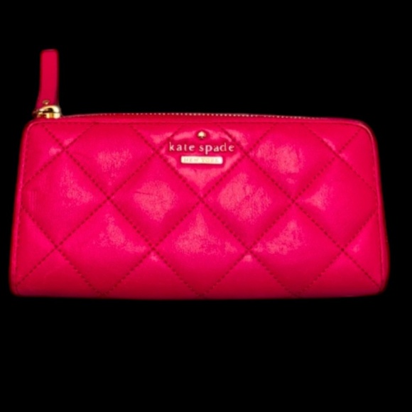 Kate Spade quilted wallet - Picture 1 of 2